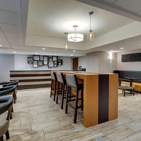 Drury Inn & Suites Springfield Bagian luar foto