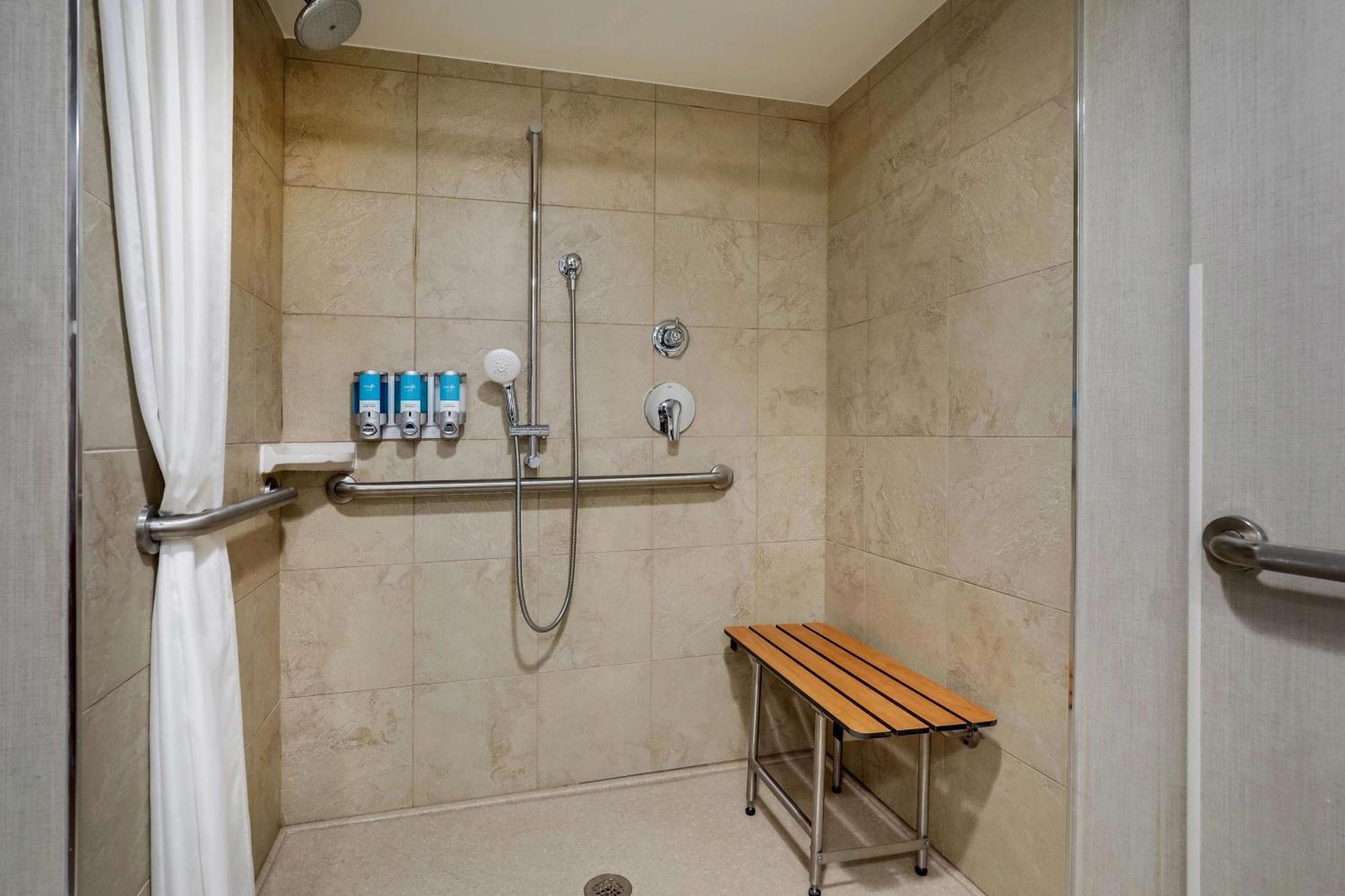 Drury Inn & Suites Springfield Bagian luar foto
