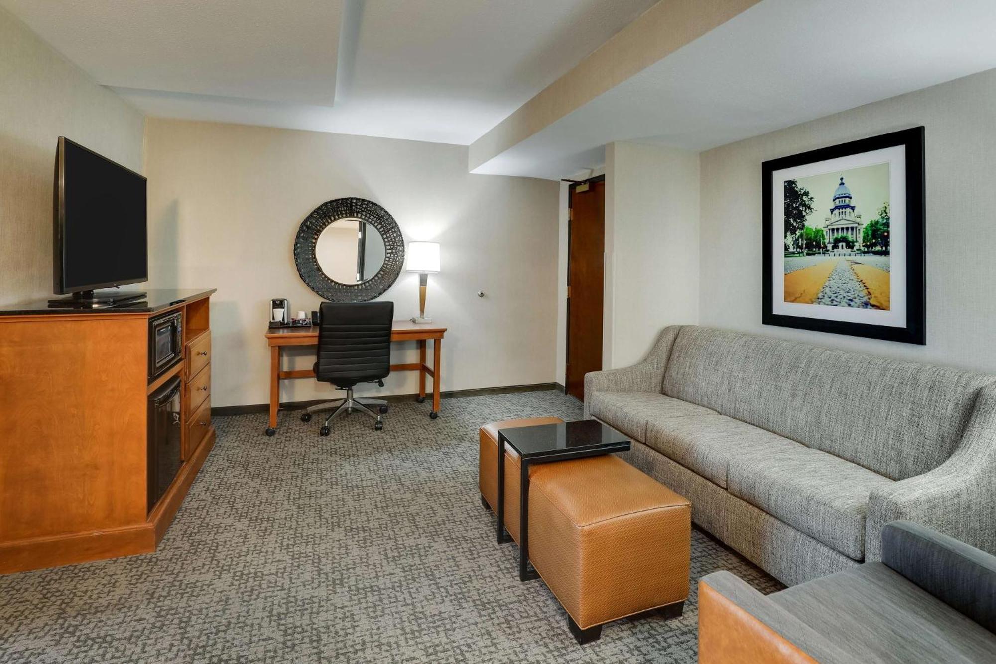 Drury Inn & Suites Springfield Bagian luar foto